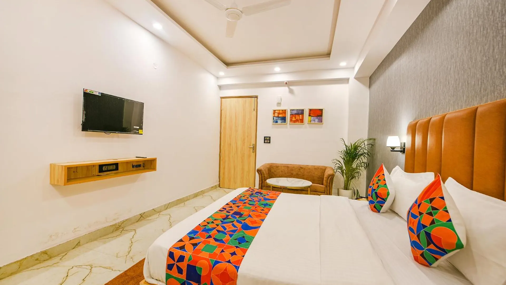 Fabhotel Tree House - Nr Yashobhoomi Convention Centre New Delhi