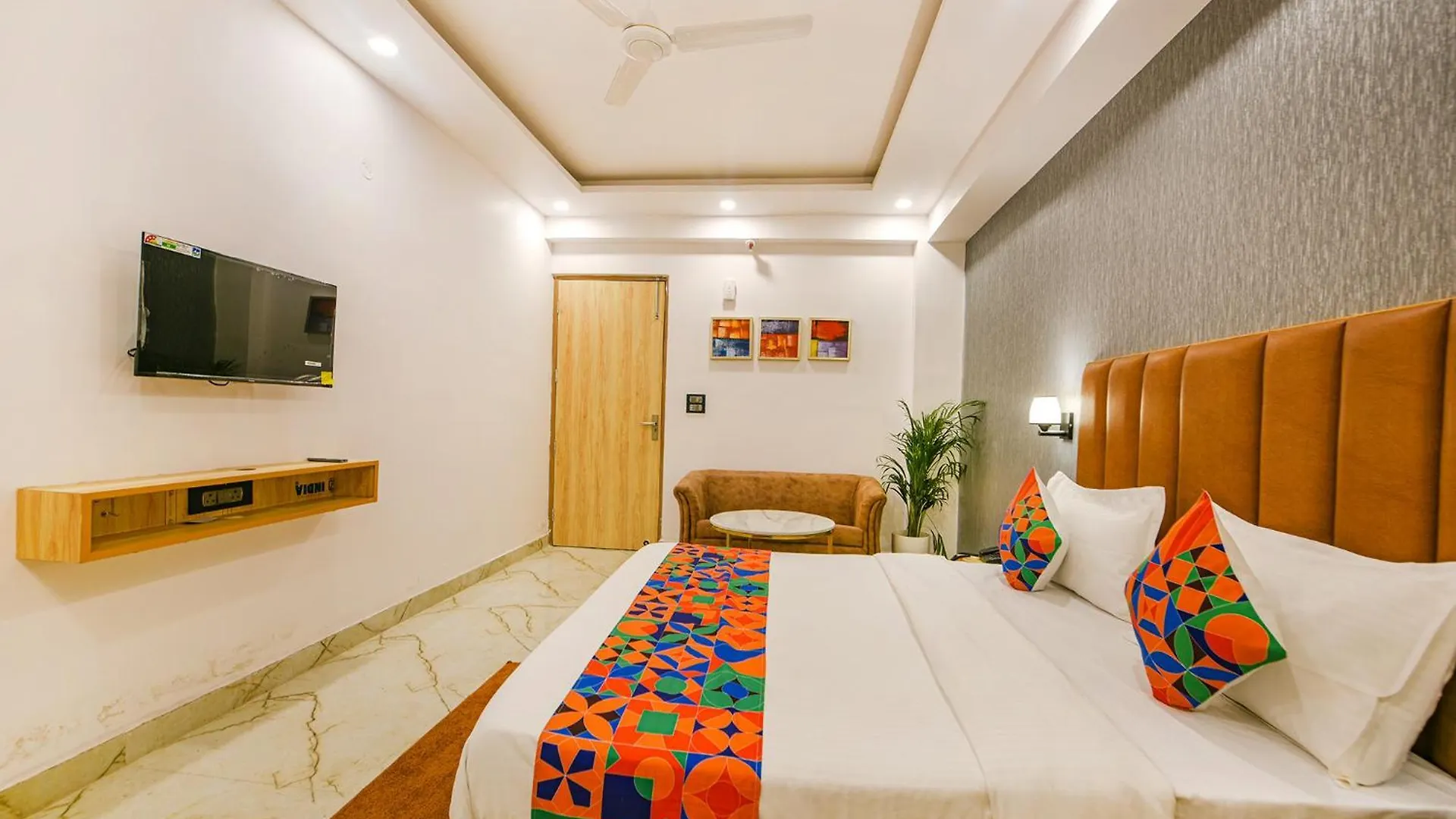 Fabhotel Tree House - Nr Yashobhoomi Convention Centre New Delhi India